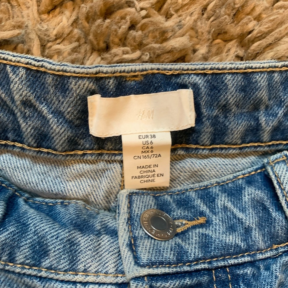 H&M Light Blue Jean Shorts - Picture 5 of 6
